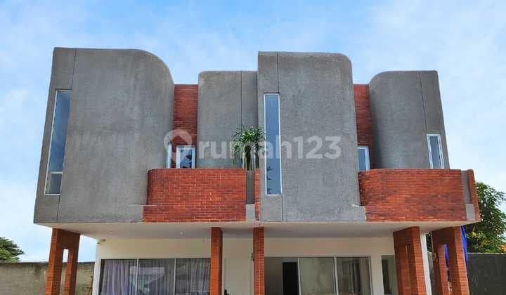 Rumah 2 Lantai Baru di Ciputat, Tangerang Selatan, Banten