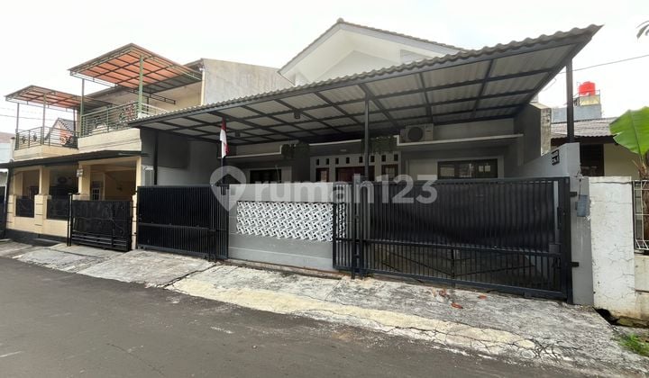 Dijual Rumah Siap Huni di Bintaro Sektor 3 Dekat Sekolah Stan