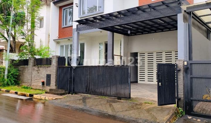 Ready-to-Occupy House for Sale in Veteran Bintaro Complex Easy Access Close to MRT Lebak Bulus
