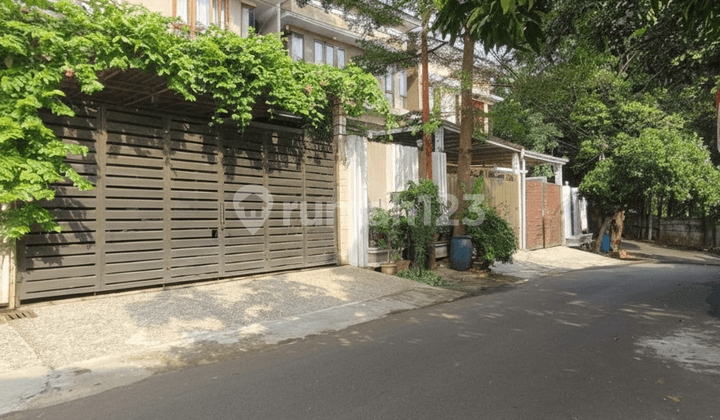 Dijual Rumah Siap Huni Cilandak - LT 200, Bangunan 2019 D08