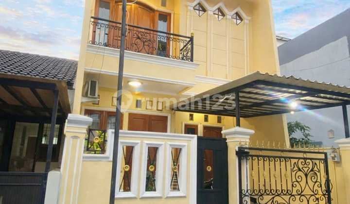"Rumah Strategis 2 Lantai di Duren Sawit - Dekat Tol Becakayu & Lingkungan Elit" Zn100
