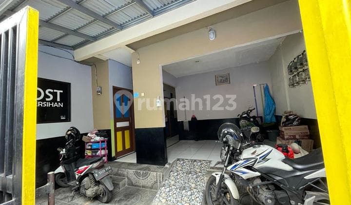 Dijual Cepat Tempat Kost 2 Lantai Bonus Kios Untuk Usaha di Kwitang Senen Jakarta Pusat