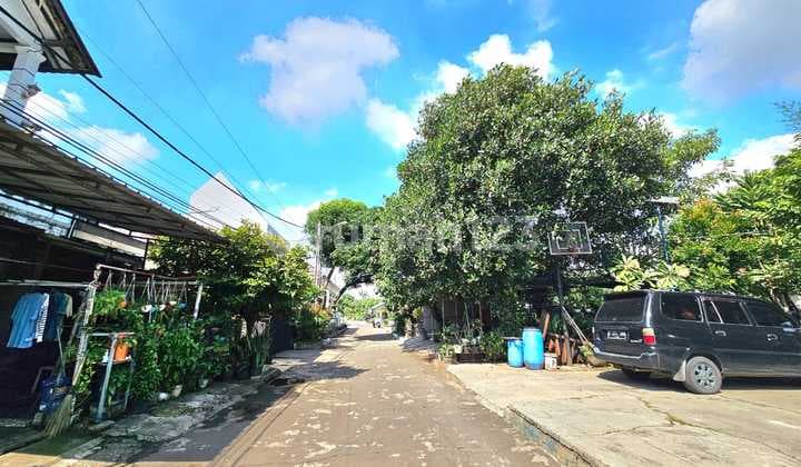 Rumah 2 Lantai Siap Huni di Bulevar Hijau Harapan Indah Bekasi