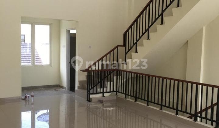 Dijual Cepat Ruko 2,5 Lantai Siap Pakai Lokasi Strategis di Ruko Arana Harapan Indah Bekasi