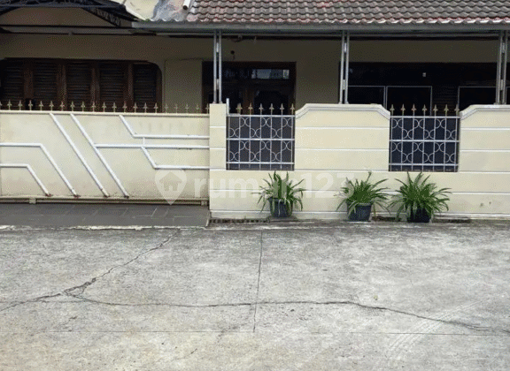 Di Jual Cepat Rumah di Jalan Kasuari Galaxy Bekasi