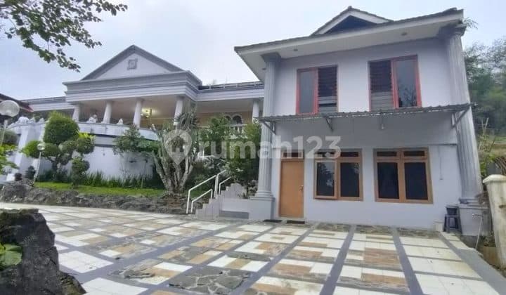 Investment Furnished Villa in Cisarua, Puncak, Bogor