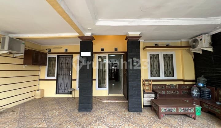 Beautiful House Ready to Occupy on Green Boulevard Harapan Indah Bekasi
