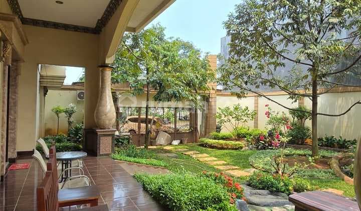 Dijual Rumah 2 Lantai di Grand Wisata Bekasi