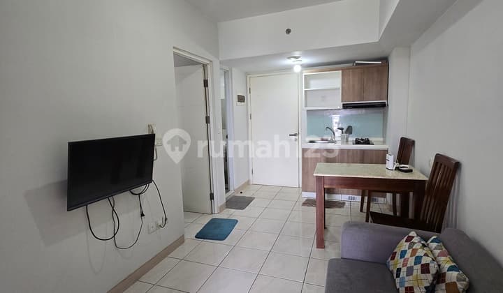 Jual Apartemen Siap Huni Hadap Danau dan Furnish di The Springlake Tower Davallia Summarecon Bekasi