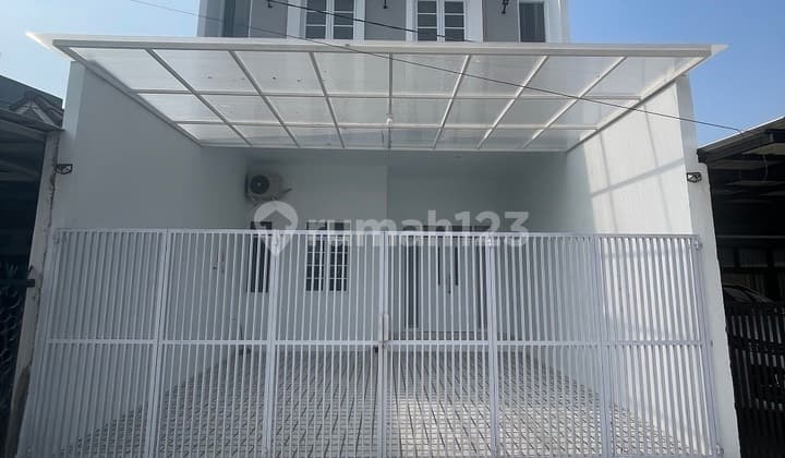 Urgent Sale! 2-Story Cluster House Semi-Furnished Ready to Occupy at Villa Mutiara Gading 3 North Bekasi