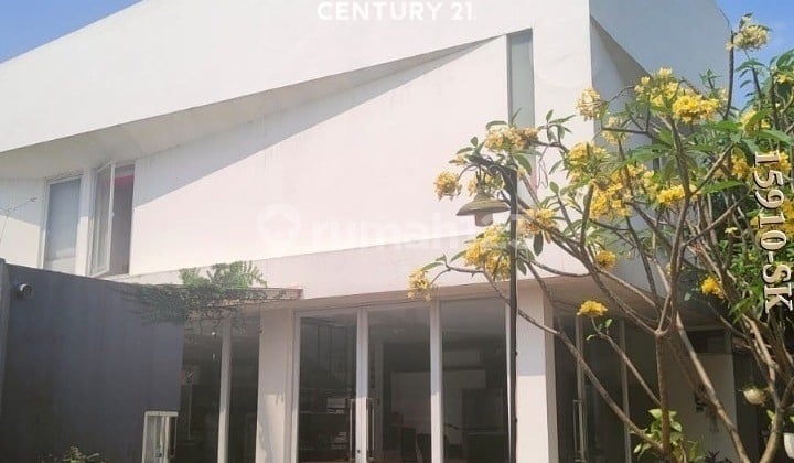 Dijual Rumah Harga Dibawah Pasar Desain Modern di Lebak Bulus