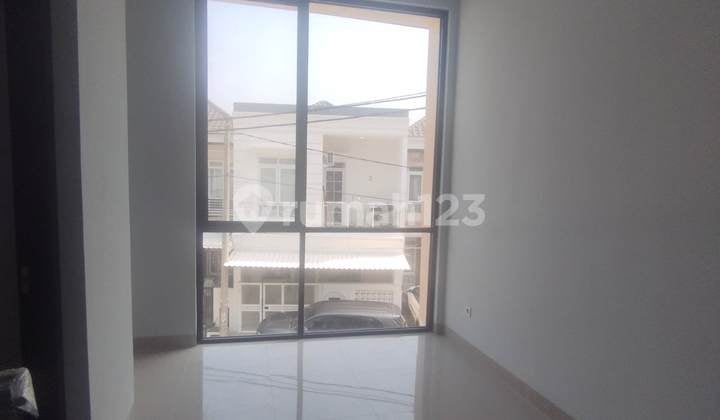 Dojual Rumah Taman Surya 5 - Jalan 2 Mobil Dekat Pasar Sekolah