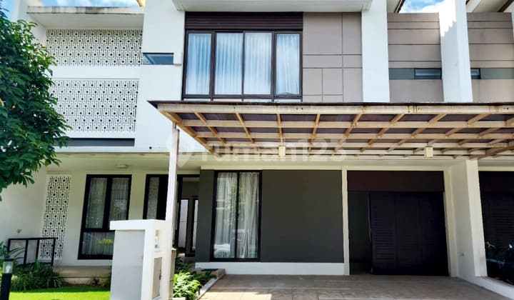 MURAH ......!!! DISEWAKAN RUMAH SUMARECON SDH TERMASUK AC, WATER HEATER N GORDYN ..BAGUS !!!