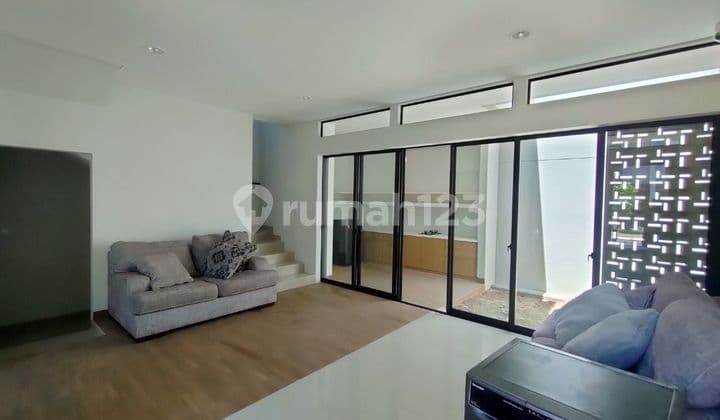 DIJUAL RUMAH BARU MINIMALIS MODERN SUMARECON