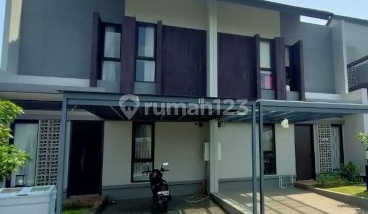 Disewakan rumah cantik 2 Lt , minimalis modern sdh di up grade