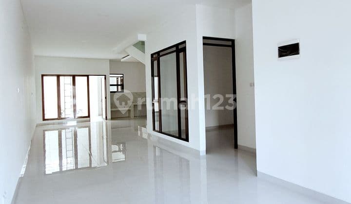 Disewakan Rumah Baru 2 Lt Included Water Heater Batununggal