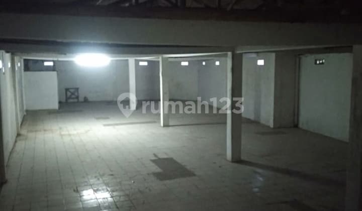 For Rent: Clean Business Space/Warehouse in Rancamanyar. Suitable for Business.