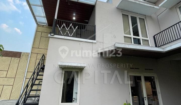 Rumah Cantik dan Suasana Sejuk di Tatar Mayangsunda Kota Baru Parahyangan