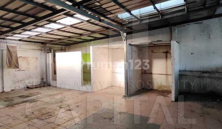 Warehouse with Small and Strategic Area in the Center of Bandung City
