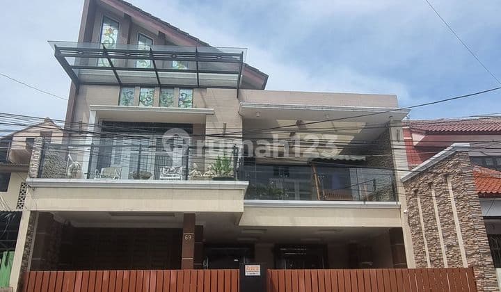 Dijual Rumah Siap Huni Tengah Kota Jln Kijang Gayamsari Pedurungan Semarang