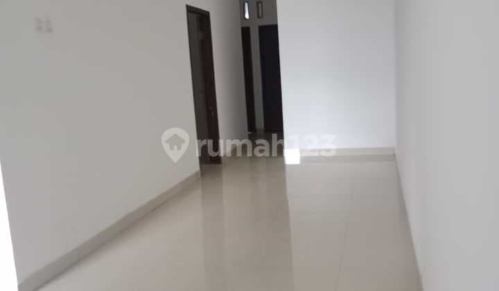 Rumah Minimalis Modern di Arcamanik Cisaranten Kulon