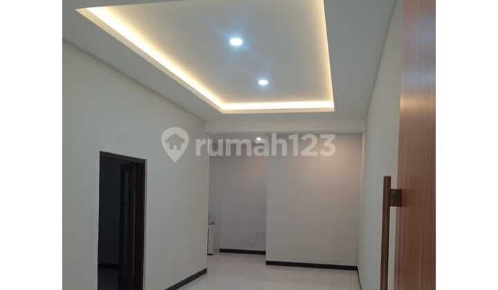 Comfortable Minimalist New House in Sayap Karapitan