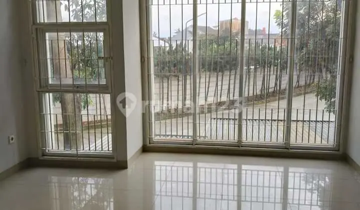 Rumah Nyaman Minimalis Lokasi di Holis Regency