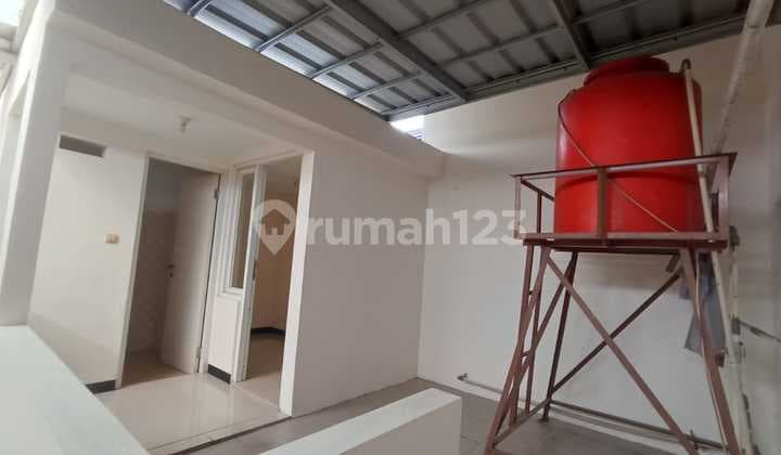 Rumah Minimalis Modern di Taman Kopo Indah V