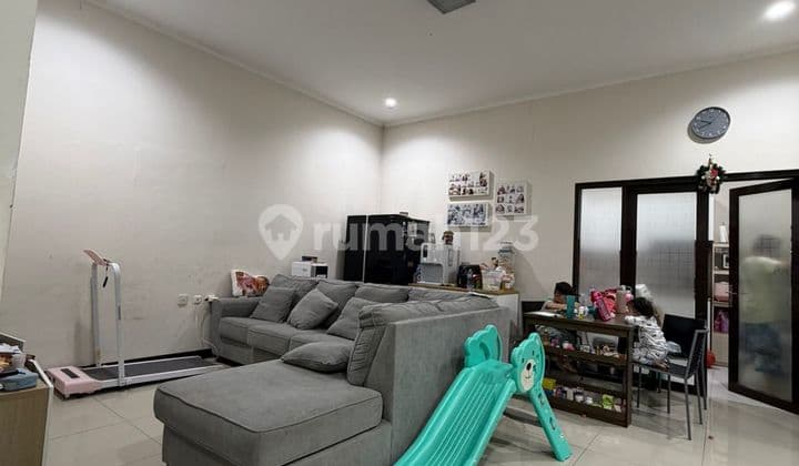 Rumah Minimalis Modern di Permata Buah Batu 2