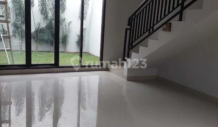 Rumah 2 Lantai Modern di Nusantara Regency Ciganitri