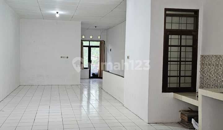 Ruko Bagus Siap Pakai di Mainroad Taman Kopo Indah 2