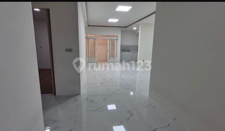 Rumah Minimalis Modern di Komplek Bunga Bakung