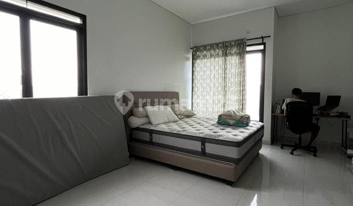 Rumah Minimalis Modern di Cigadung Sayap Dago