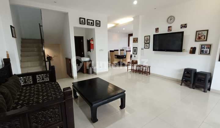 Guest House Plus Rumah di Sayap Dago Strategis