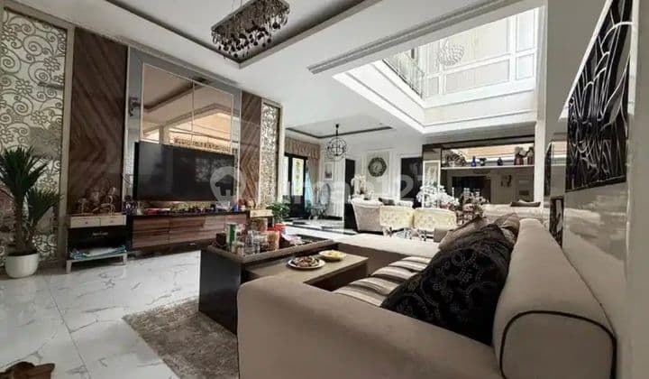 Rumah Modern Nyaman Lux di Komplek Exclusive Buah Batu Regency