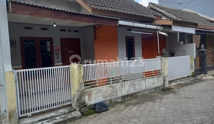 Ready-to-Occupy House in a Strategic Location Housing Near Sleman City Hall