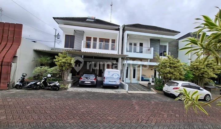 Rumah Mewah 2 Lantai Perumahan Elit Strategis Dekat Kampus Sleman