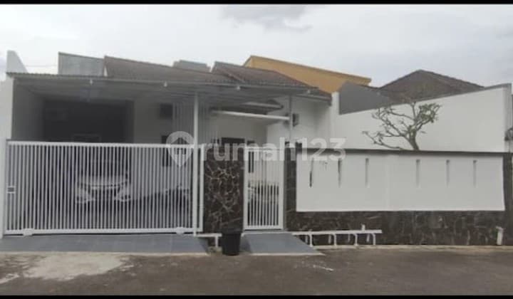 Rumah Furnish Siap Huni dalam Perumahan di Daerah Wedomartani, Ngemplak, Sleman