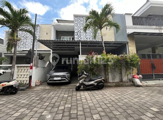 Rumah 2 Lantai Modern Daerah Antasura Denpasar