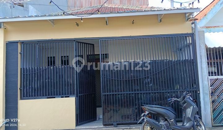 For rent: strategic 1-story house in the city center of Semarang 8708