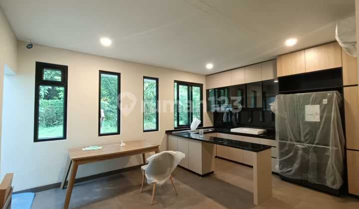 Sewa Rumah Siap Huni dan Nyaman Candi Golf Semarang Selatan – 10273