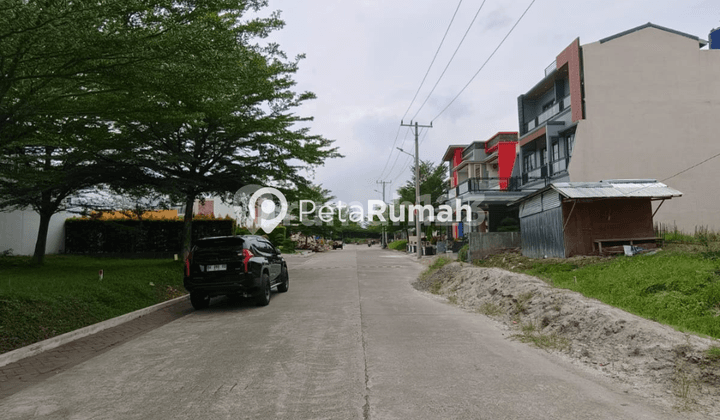 Dijual Rumah Jalan Bunga Terompet Komplek Mayfair Residence