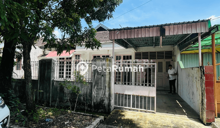 FOR SALE HOUSE ON SETIA BUDI STREET, TASBIH 1 COMPLEX