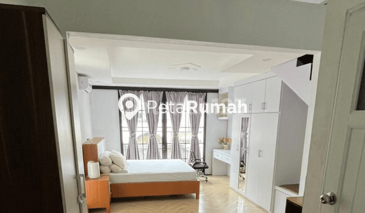 DIJUAL/DISEWA VILLA JALAN FLAMBOYAN RAYA PERUMAHAN VILLA SETIA BUDI FLAMBOYAN