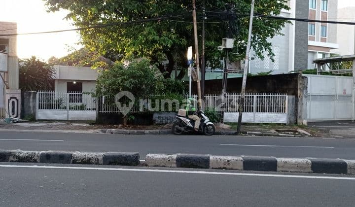 Rumah komersil di Jalan K.S Tubun SHM