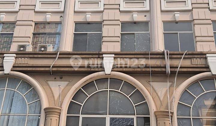 Ruko komersil green lake 4 lantai jalan lega