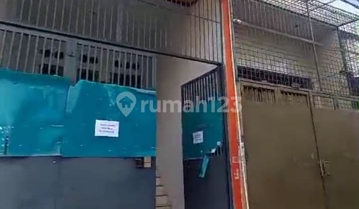 Rumah Teluk Gong 3 Lantai Shm Timur Jalan 2 Mobil