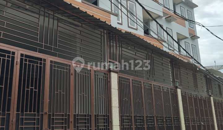 Rukan Jelambar 4 Lantai Jalan 2 Mobil Utara