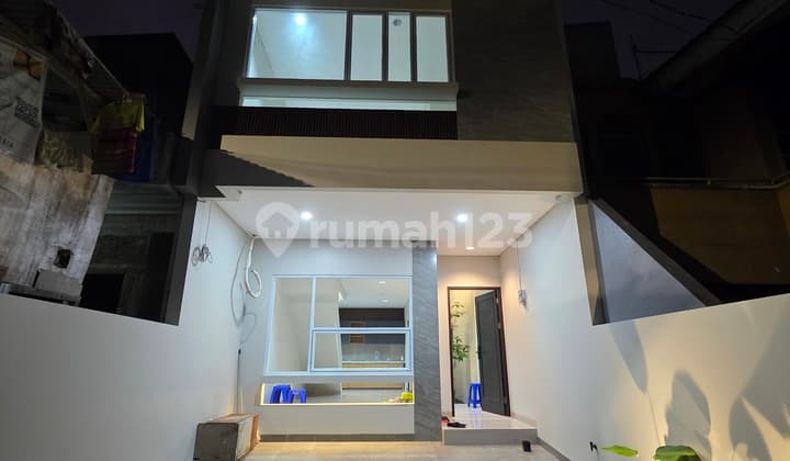 Rumah Duri Kepa Siap Huni 3 Lantai Shm