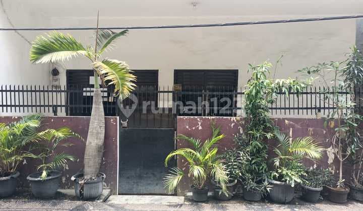 Pademangan House Strategic SHM 2-Car Road